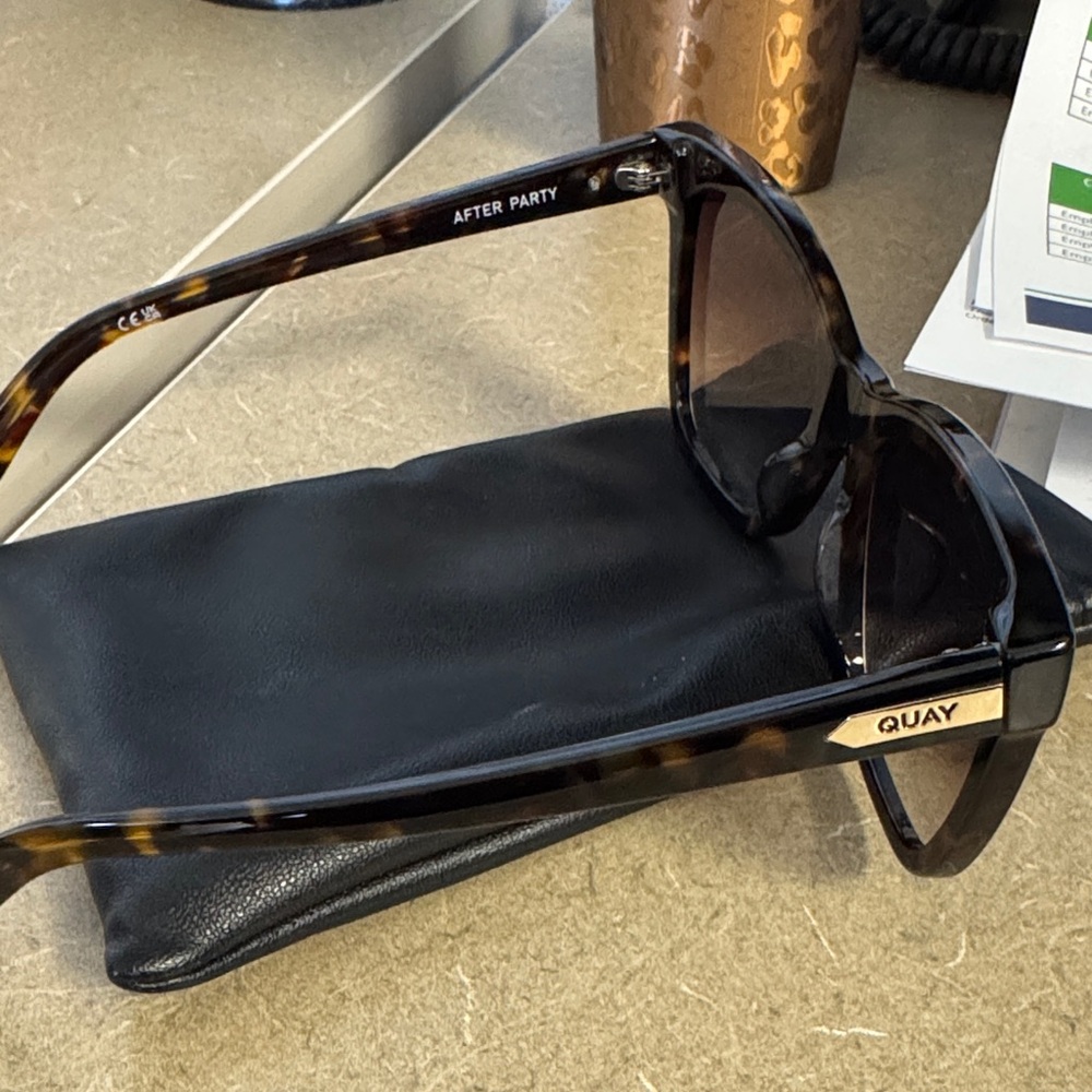 Quay Australia Tortoiseshell Cat-Eye Sunglasses with Brown Gradient Lenses - Picture 2 of 3